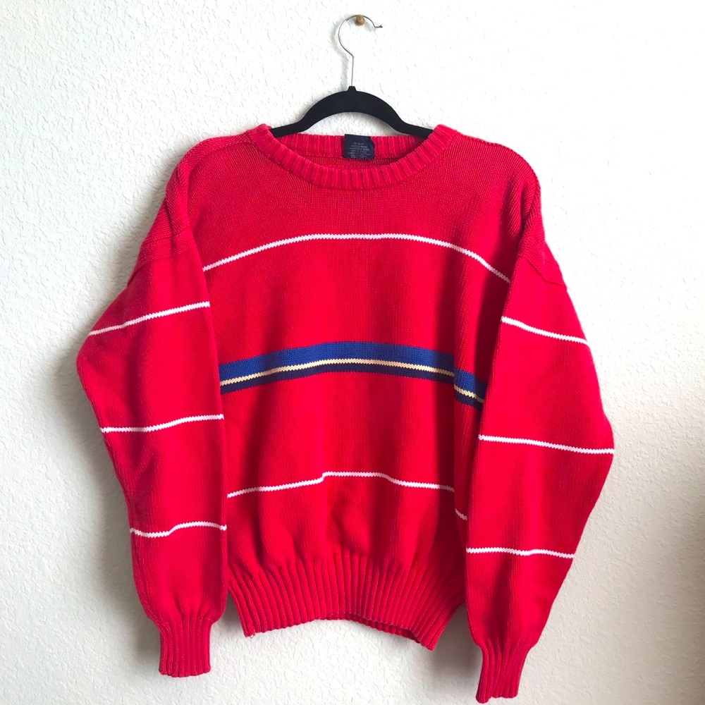 Size M Men’s Red/Striped Sweater
